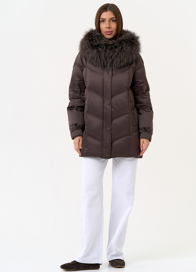 Женский пуховик с капюшоном из меха чернобурки модель № 31442 универмаг малина