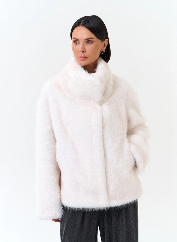 Женская шуба из эко меха фото