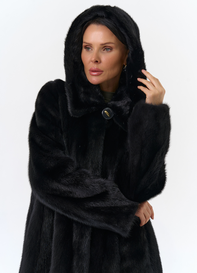 Шуба из норки с капюшоном черного цвета модель № 27662 универмаг малина