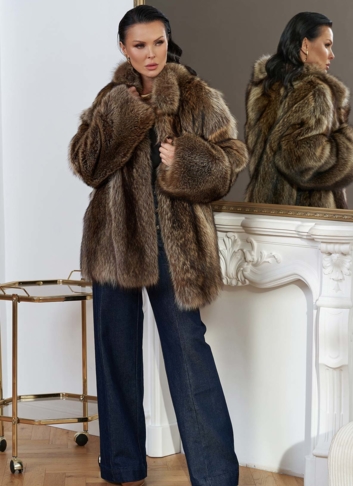 Шуба из меха канадского енота