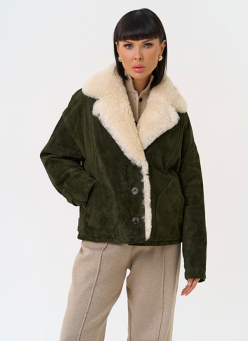 Пуховик из натуральной замши с английским воротником