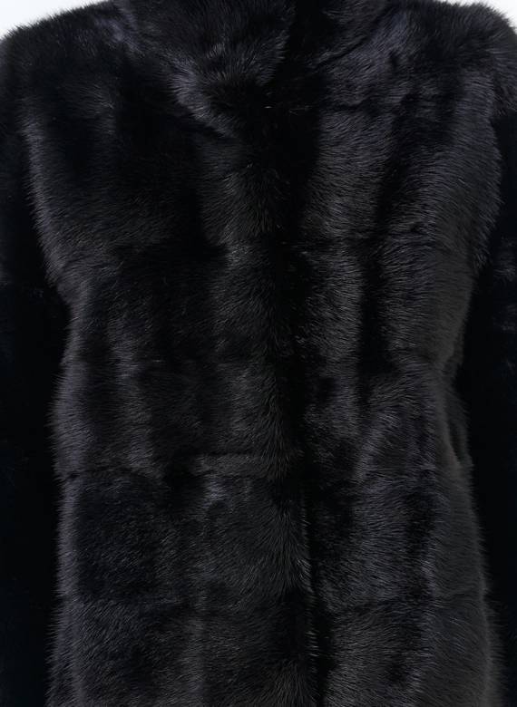 Норковая шуба с воротником стойка черного цвета 