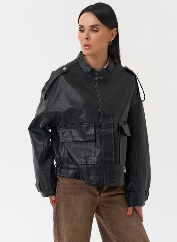 Женская куртка из эко кожи черного цвета