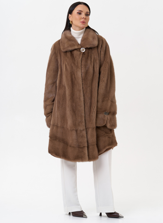 Шуба бежевого цвета из норки