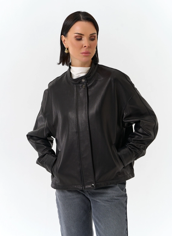 Женская куртка из натуральной кожи