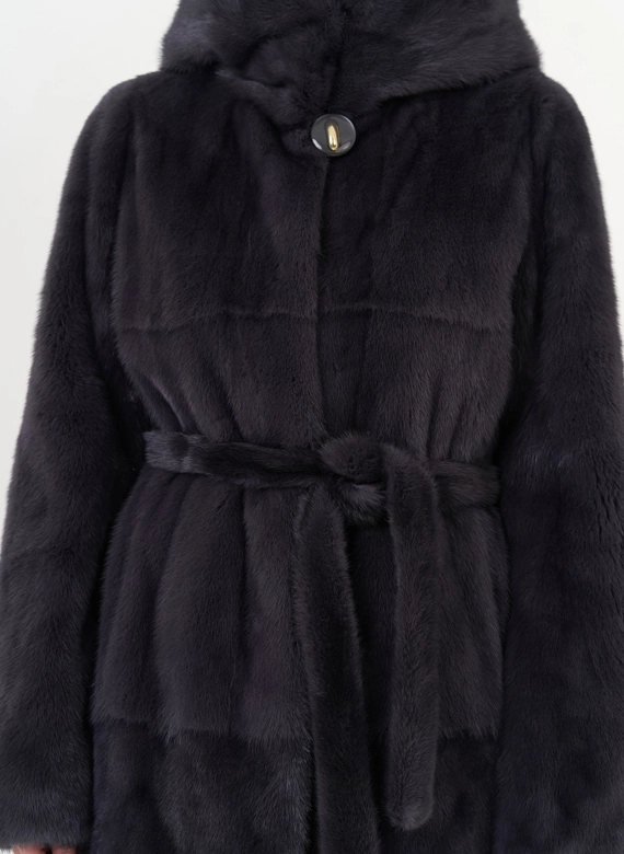 Шуба из норки с капюшоном